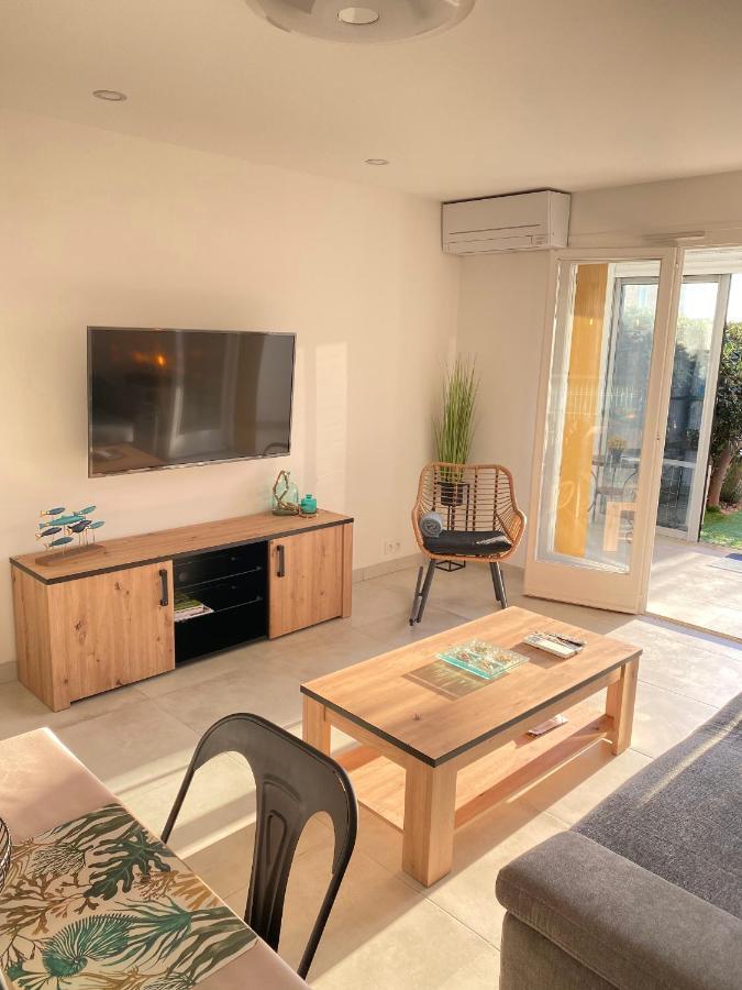 Somptueux Appartement Renove En Bord De Mer ซิ-ฟูร์-เล-ปลาจ ภายนอก รูปภาพ